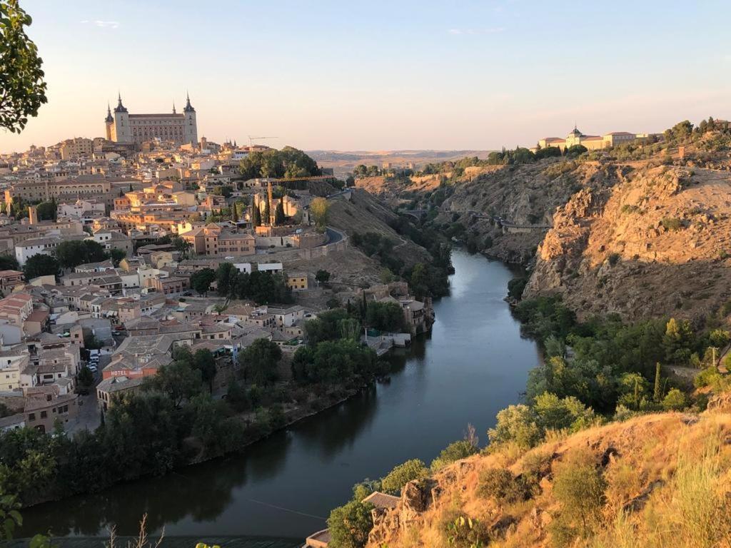 Toledo Ciudad De Las Tres Culturas , Un Lugar Para Disfrutar Todas Las Familias Con Sus Hijos " Desayuno Incluido" Villamiel de Toledo Zewnętrze zdjęcie